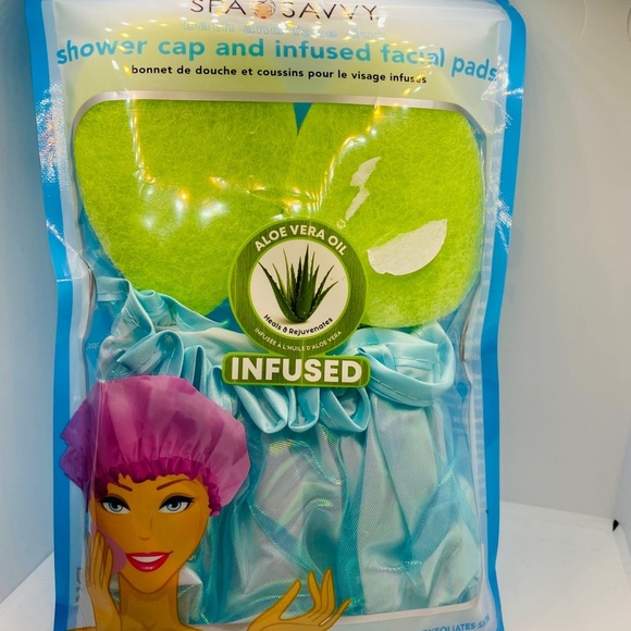 Shower cap and 2 facial pads Aloe infused! - Picture 9 of 12